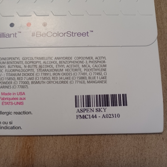 Color Street Nail Polish Strips - Aspen Sky - Solid - Picture 3 of 3